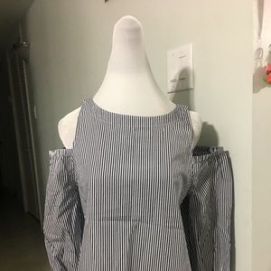 NWT Gap Blue and white striped shirt